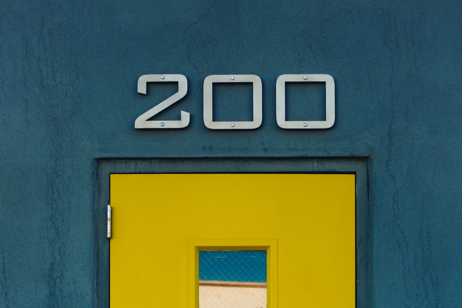 200